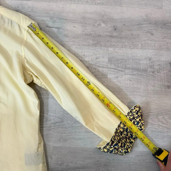 Robert Graham Butter Yellow Casual Button Down with Fun Graphic Print Size M - Picture 12 of 16